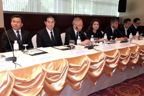 ข่าวกพท. CAAT News ฉบับที่ 1/2561 สำนักงานการบินพลเรือนแห่งประเทศไทย จัดสัมมนารับฟังความคิดเห็นจากภาคเอกชนเพื่อส่งเสริมการลงทุนในอุตสาหกรรมอุตสาหกรรมการผลิตชิ้นส่วนอากาศยานและการซ่อมบำรุงอากาศยานในประเทศไทย