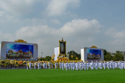 สำนักงานการบินพลเรือนแห่งประเทศไทย ร่วมวางพวงมาลาพร้อมถวายบังคมเพื่อรำลึกในพระมหากรุณาธิคุณ ในหลวง ร.9