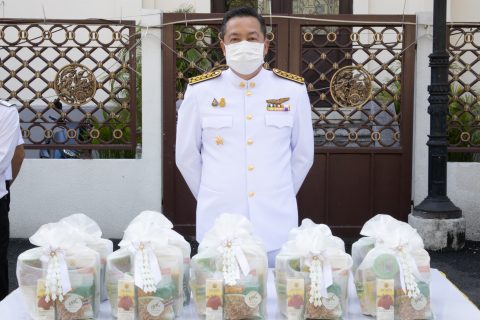 CAAT ร่วมพิธีทำบุญตักบาตร เนื่องในวันคล้ายวันสวรรคตพระบาทสมเด็จพระบรมชนกาธิเบศร มหาภูมิพลอดุลยเดชมหาราช บรมนาถบพิตร
