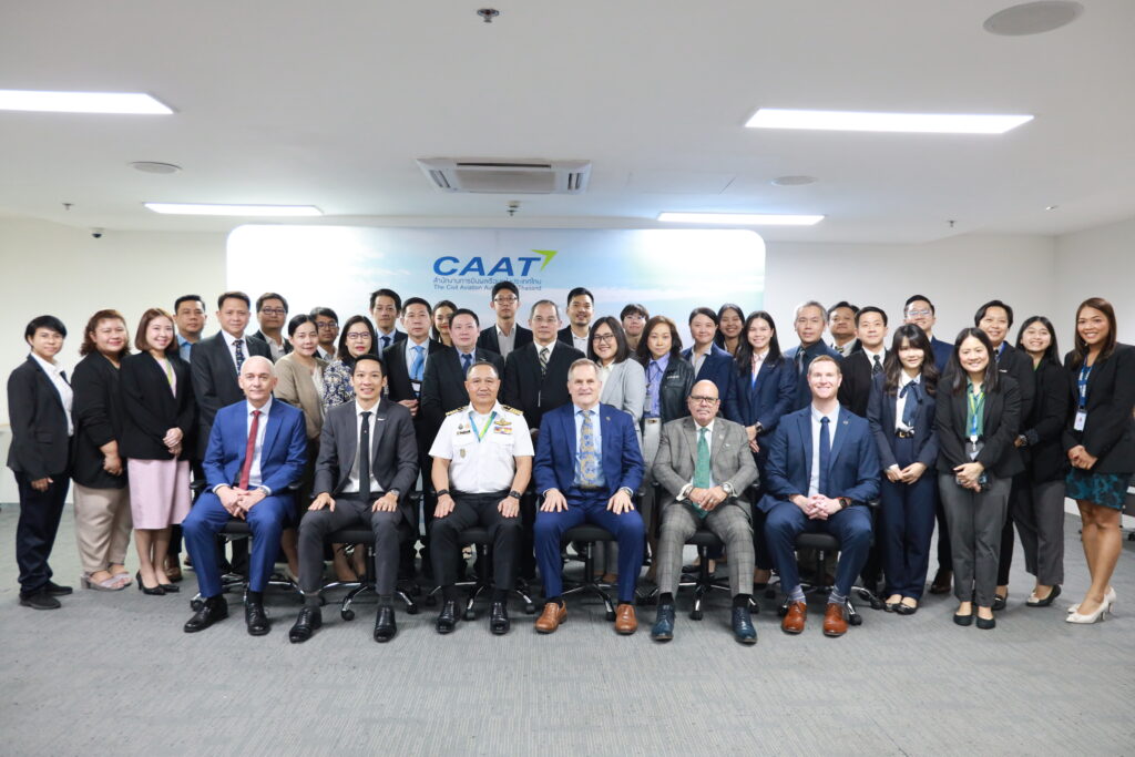 132251T Tปร.5 งานซ่อมบำรุงทางวิ่ง ทางขับ ลานจอดเครื่องบิน ถ.ภายใน ทพล.