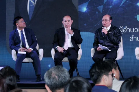 CAAT ร่วมเสวนาในงาน AEROTHAI EXPO 2025 เนื่องในโอกาสครบรอบ 77 ปี บริษัท วิทยุการบินแห่งประเทศไทย จำกัด