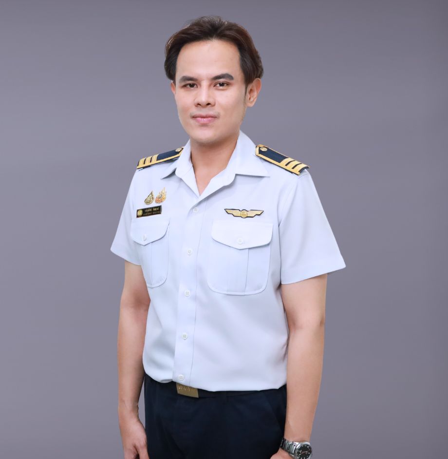นายกษิศพัชฒ์ อินทุยศ ร. ผจก. UAS